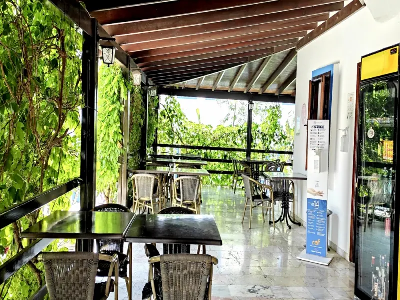 Atrium Hotel 21