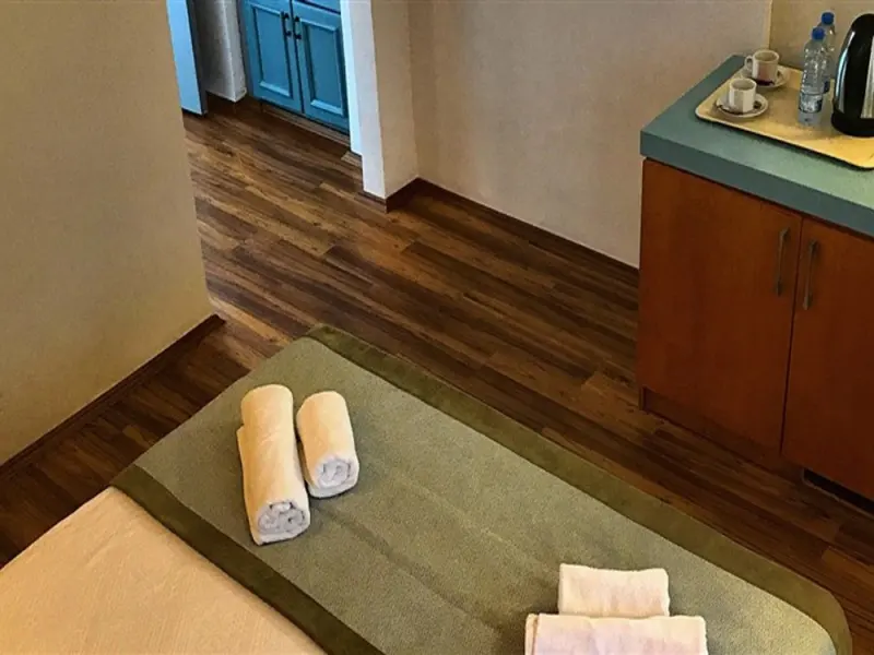 Atrium Hotel 24