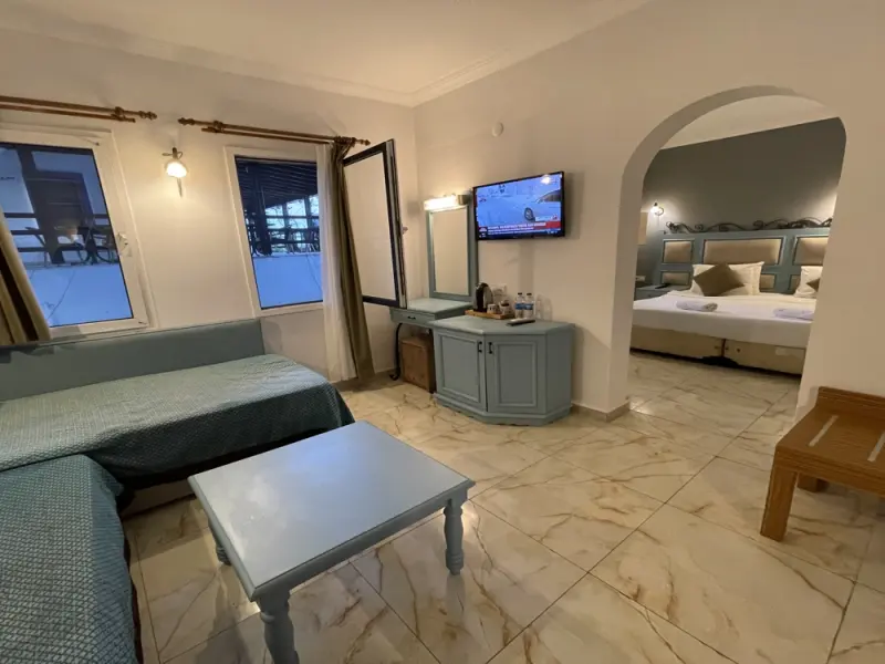 Atrium Hotel 47