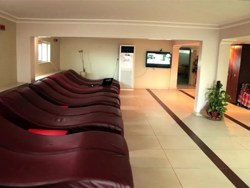 Anemonia Otel 12