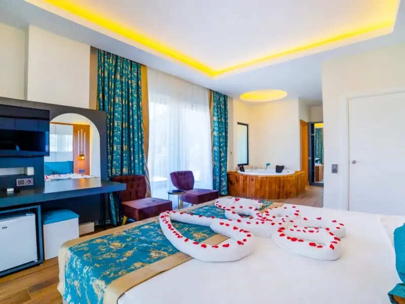 Algora Halal Hotel & Spa 20