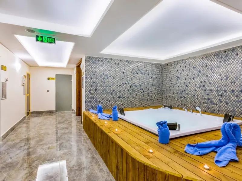Algora Halal Hotel & Spa 49
