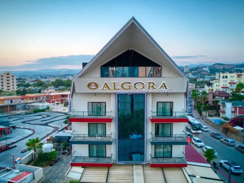 Algora Halal Hotel & Spa 5