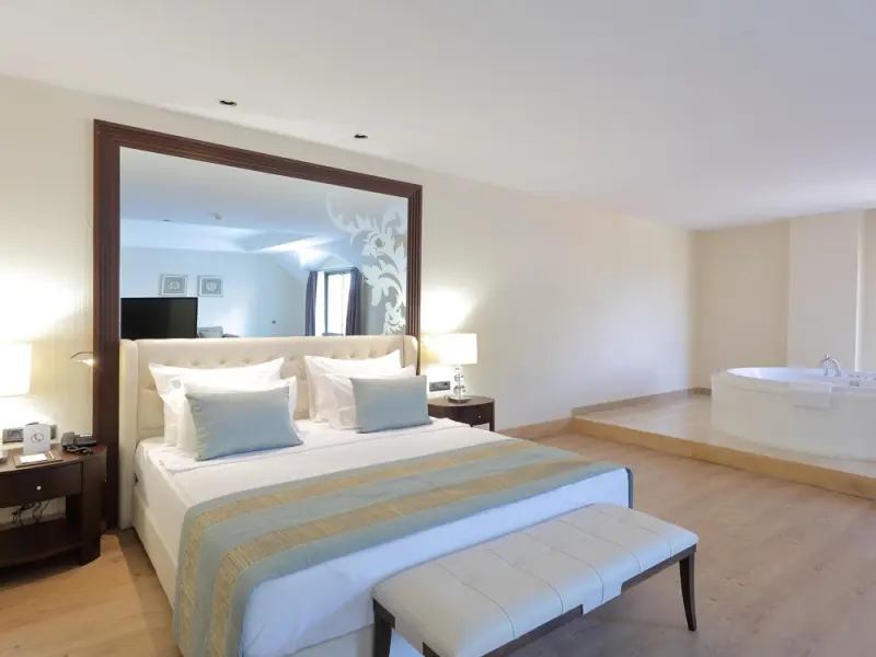 Juju Premier Palace 15