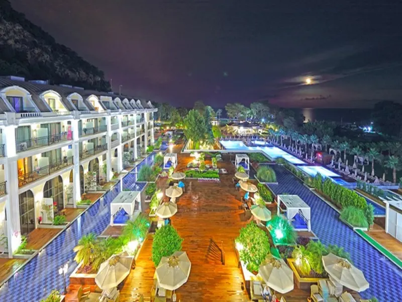 Juju Premier Palace 73