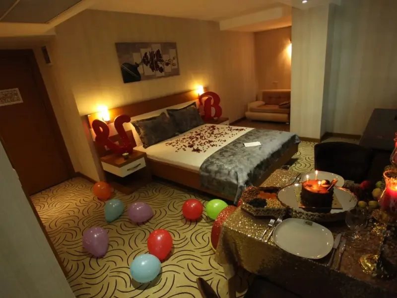 Dies Hotel 1