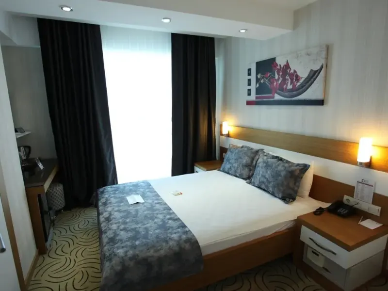 Dies Hotel 12