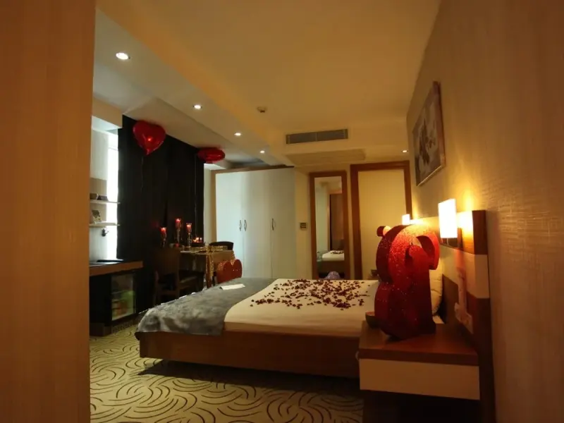 Dies Hotel 16