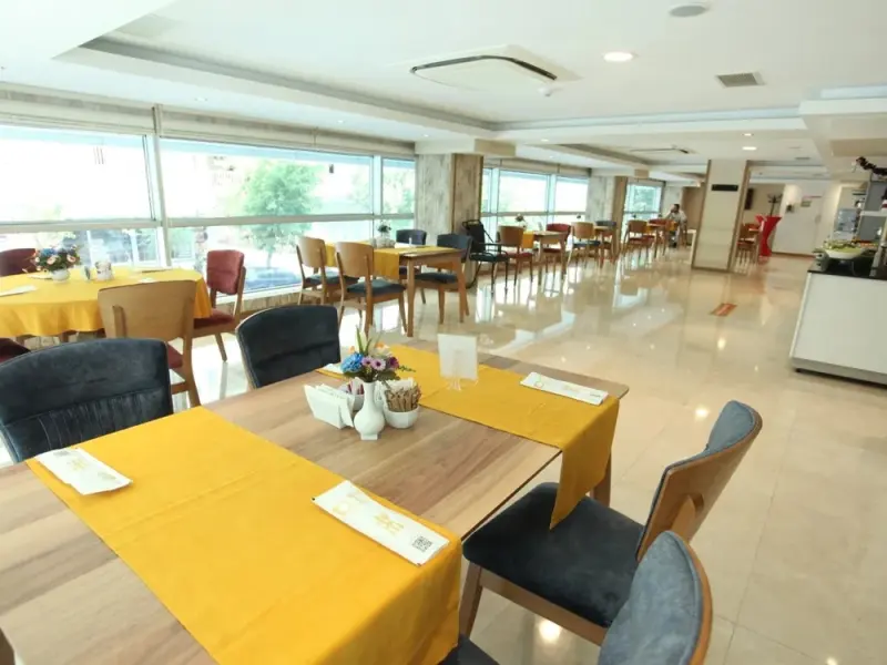 Dies Hotel 2