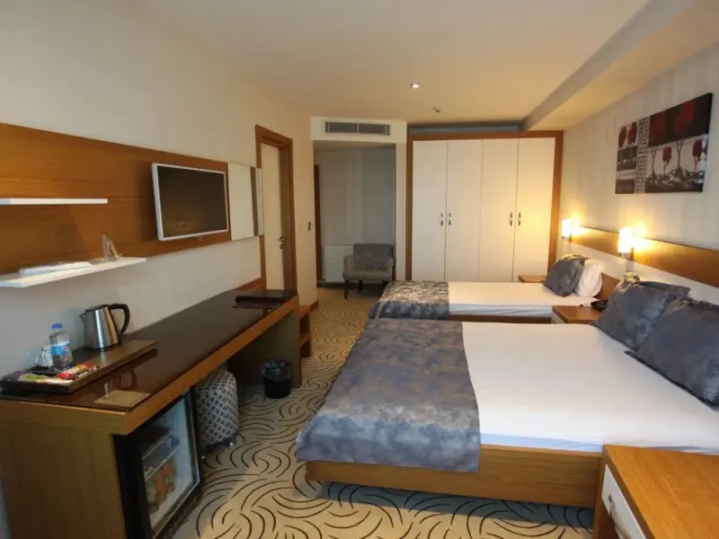 Dies Hotel 5