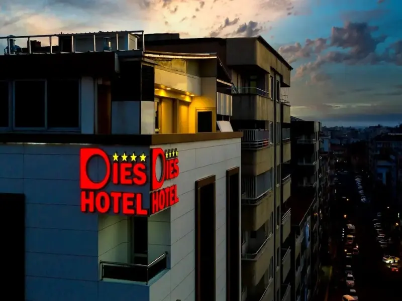 Dies Hotel 6