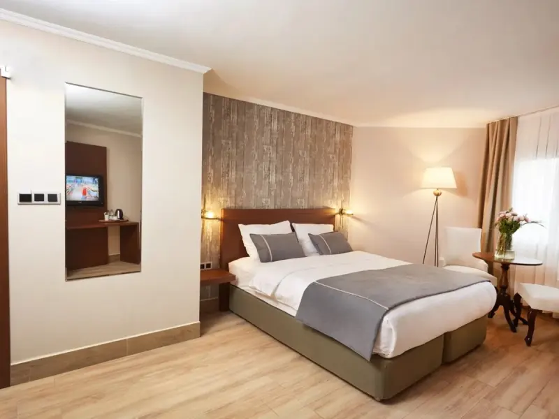 Mira Otel Alsancak 23