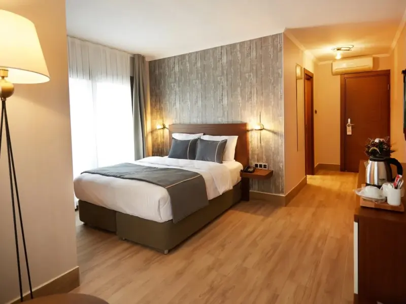 Mira Otel Alsancak 25