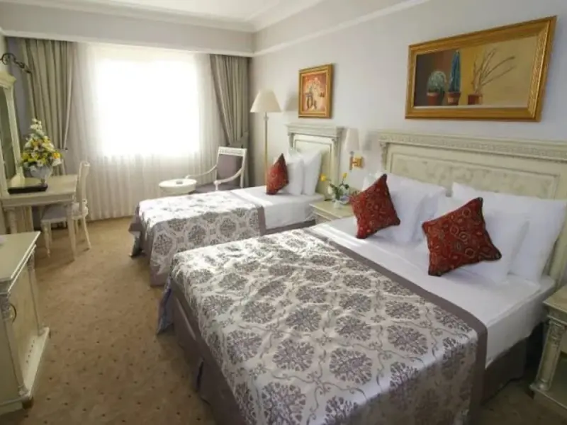 Demir Hotel 38