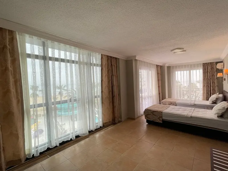 Admiral Hotel 8