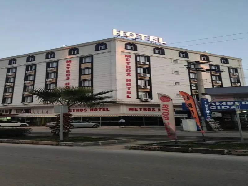 Metros Hotel 5