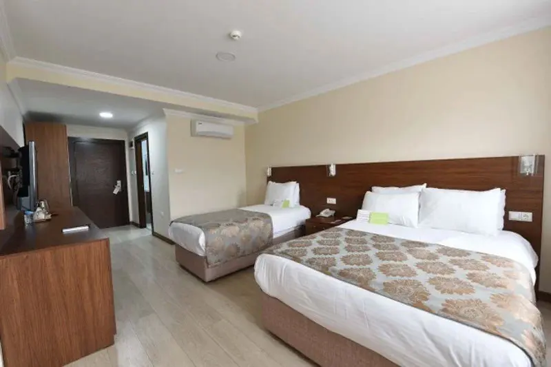 Asal Hotel 11