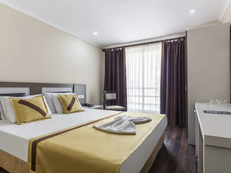 Ayhan Hotel 5