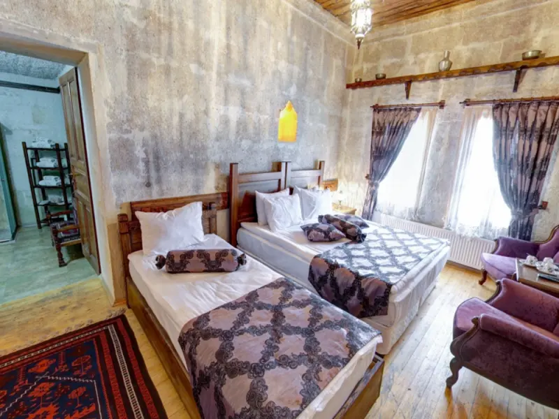 Hikmet's House 25