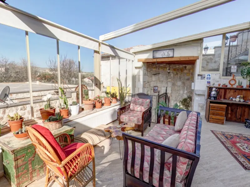 Hikmet's House 33