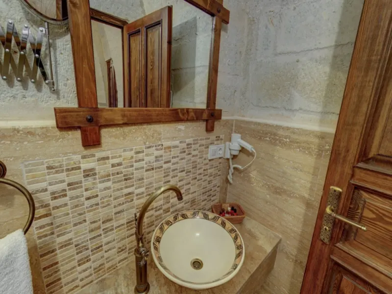 Hikmet's House 35