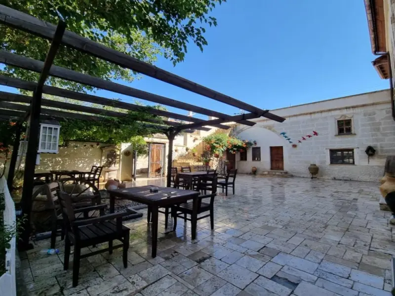 Hikmet's House 39