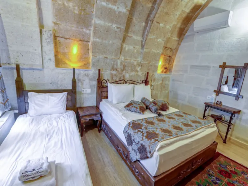 Hikmet's House 40