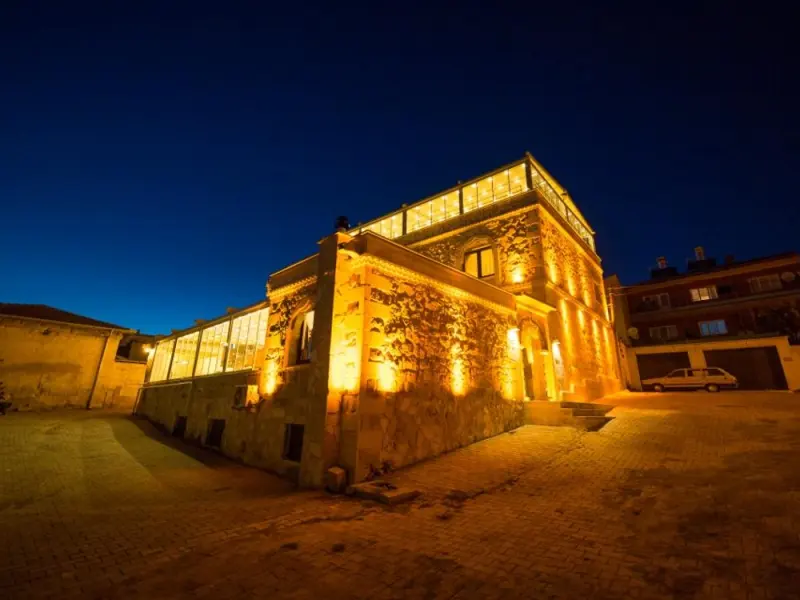 Hikmet's House 8