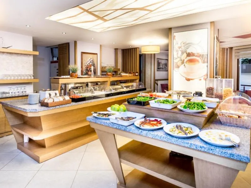 Levent Otel 13