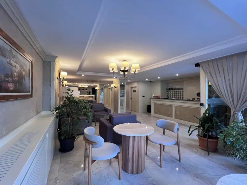 Hotel Gül 12