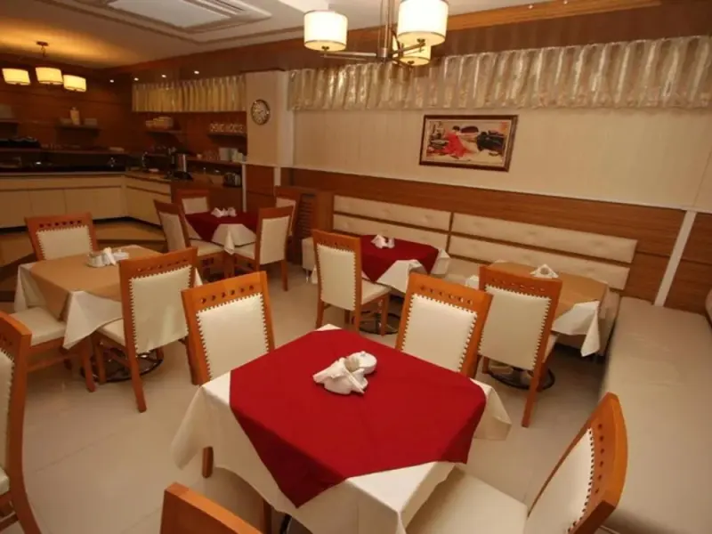 My Rose Hotel 10