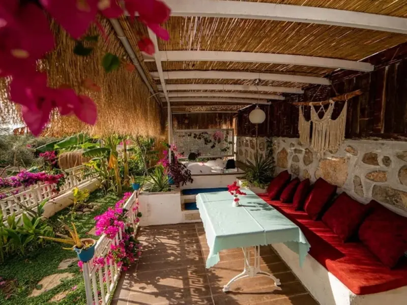 Begonvilla Bungalows 9