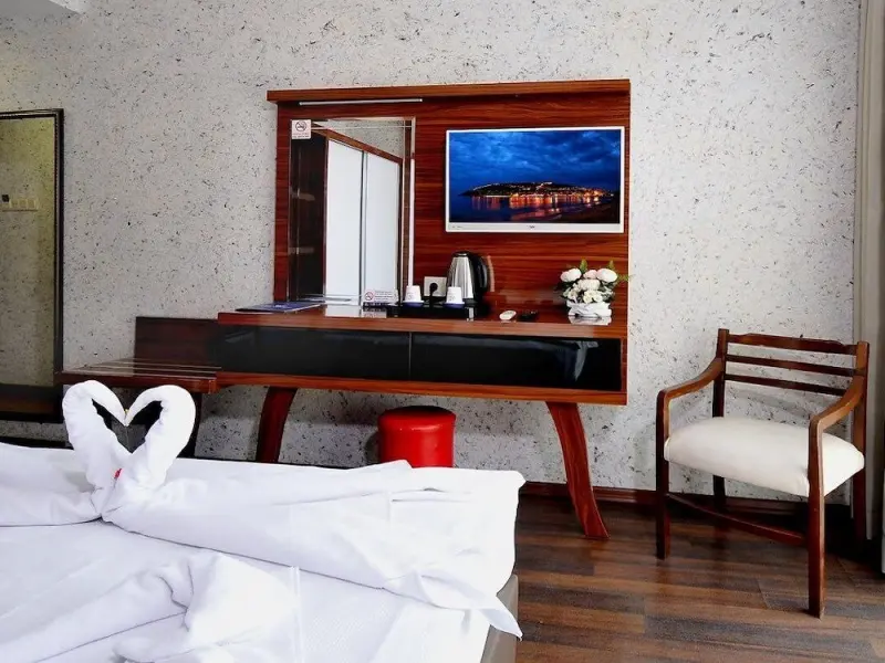 Uk Blue Coast Hotel 12