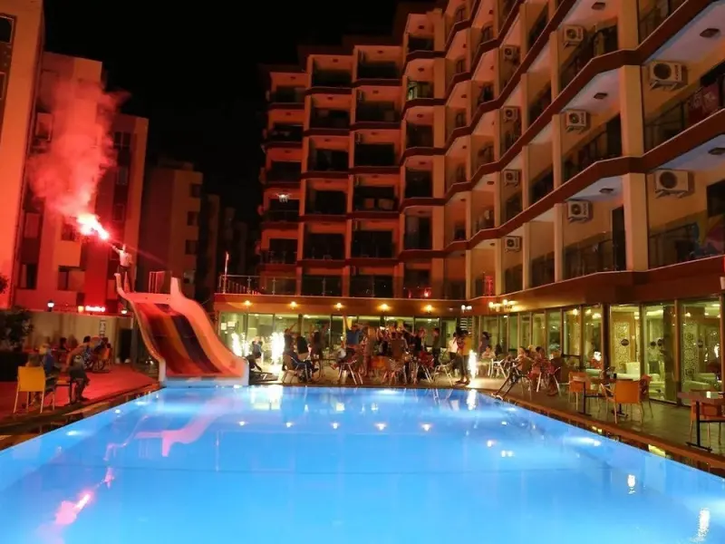 Uk Blue Coast Hotel 3