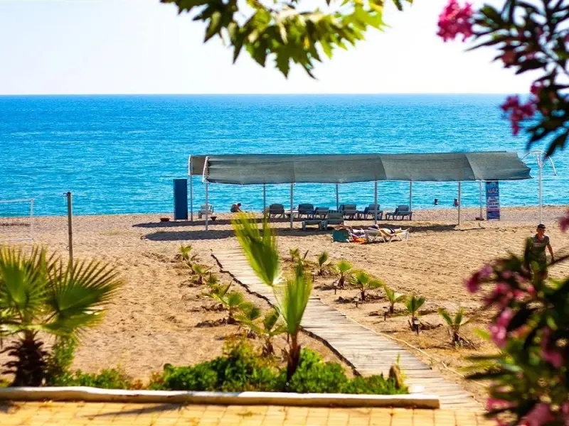 Naz Beach Bungalov Hotel 1