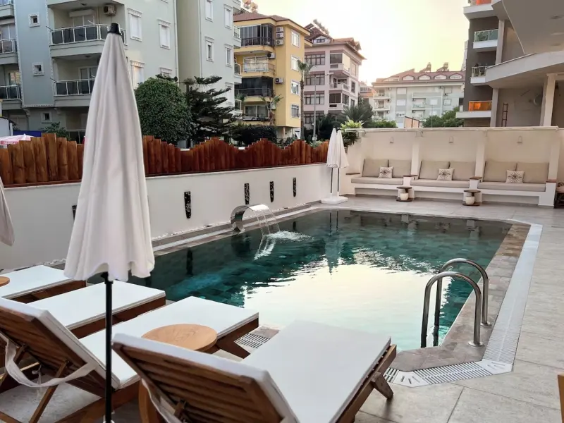 Oji Hotel 13