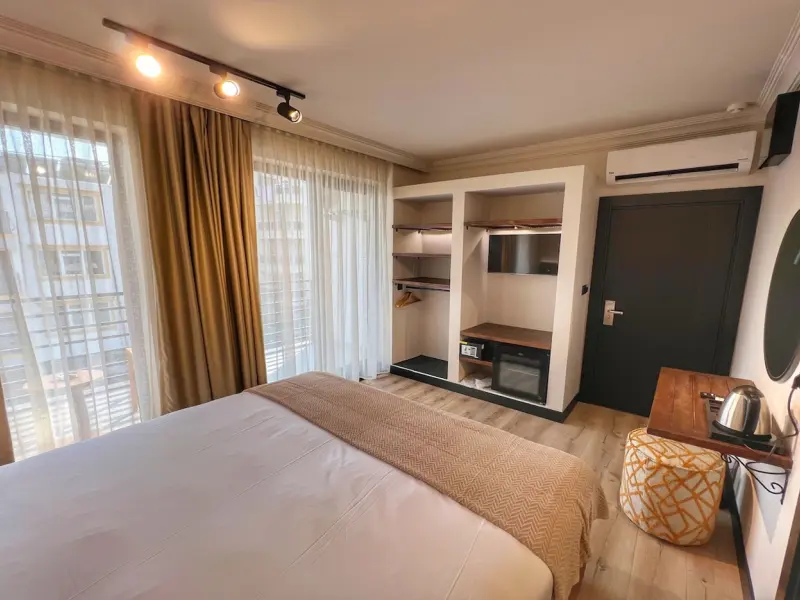 Oji Hotel 23