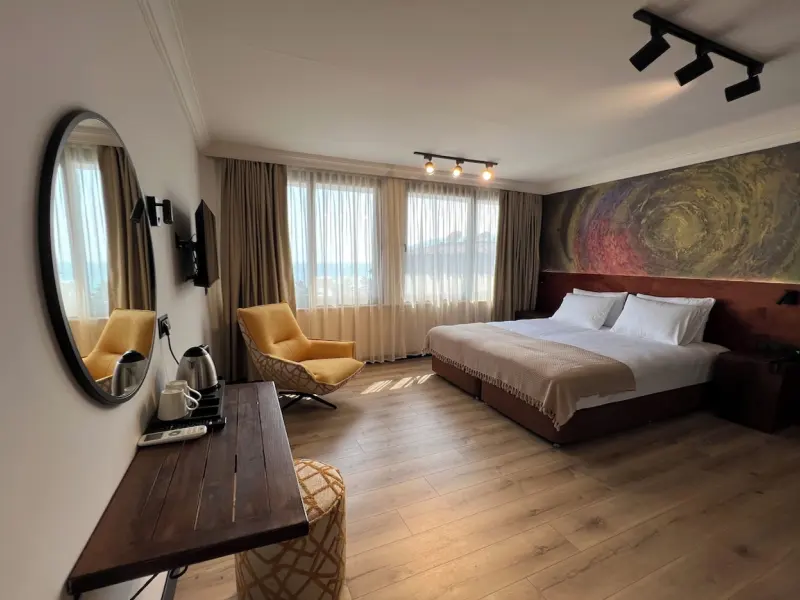 Oji Hotel 24