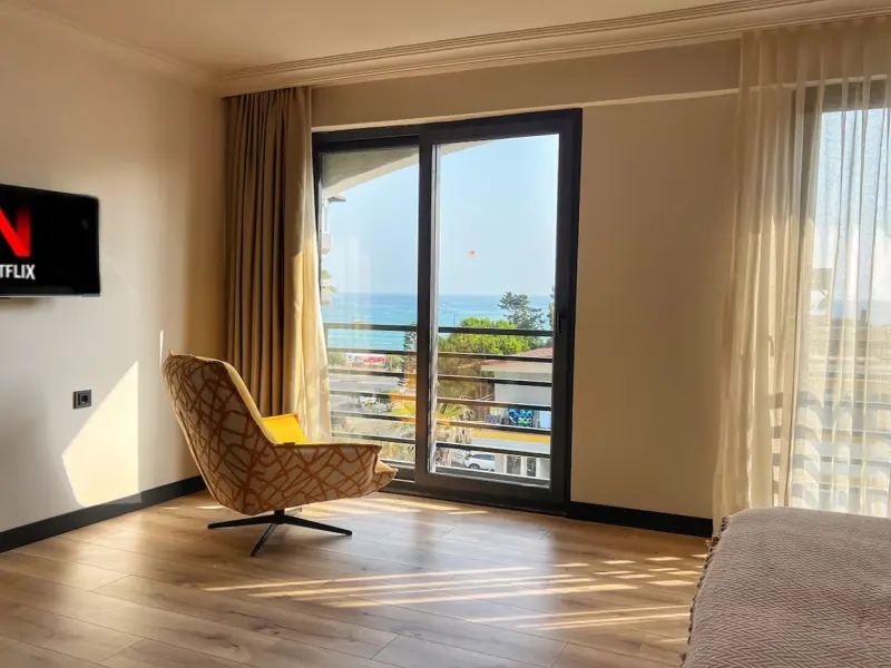 Oji Hotel 27