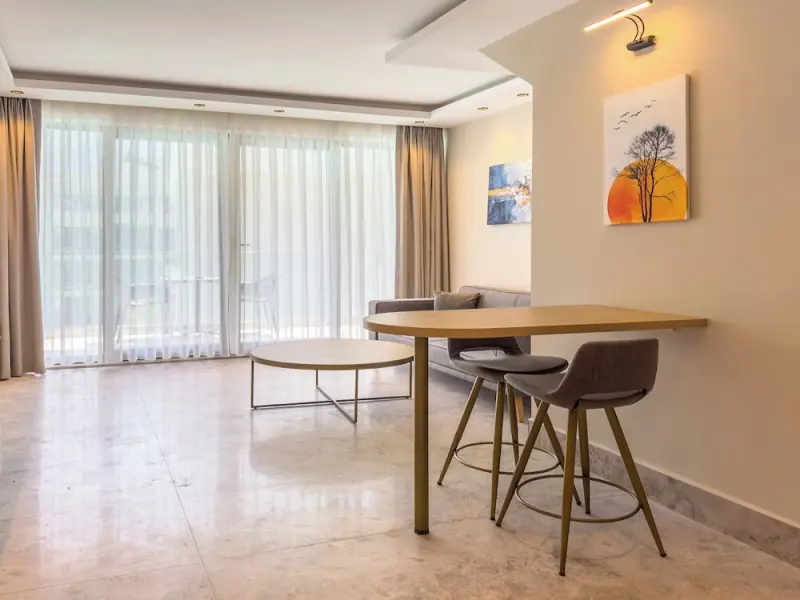 Residence 222 Hisarönü 1