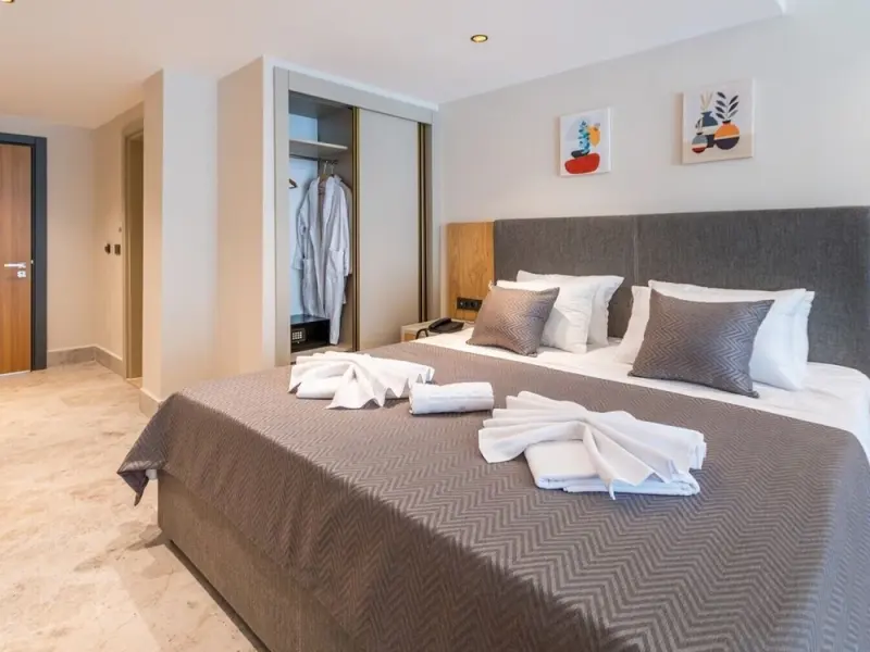 Residence 222 Hisarönü 37