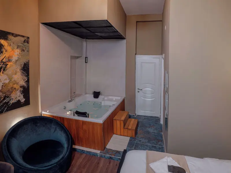 The Beybun Hotel 10