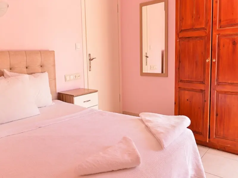 Tolay Hotel 13
