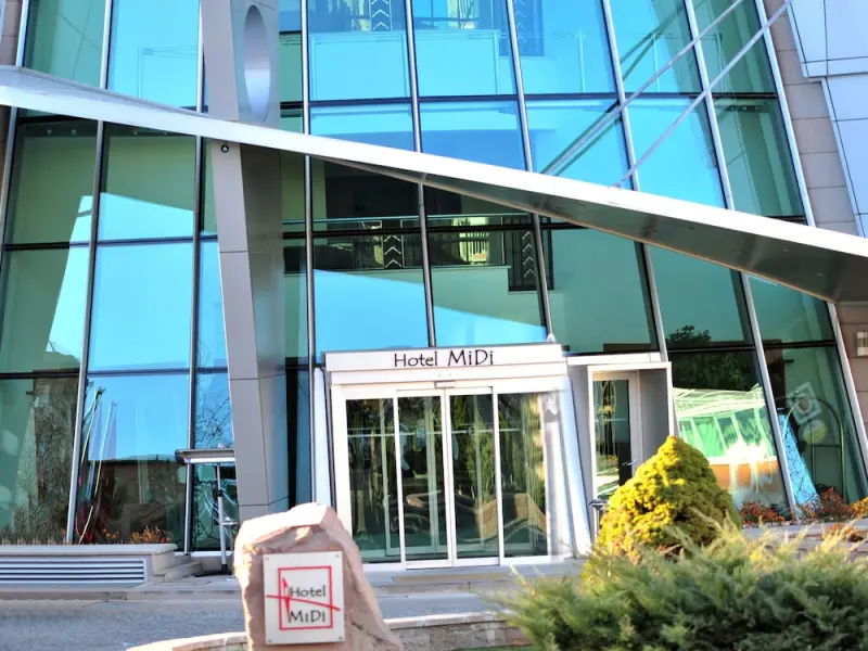Hotel Midi 16