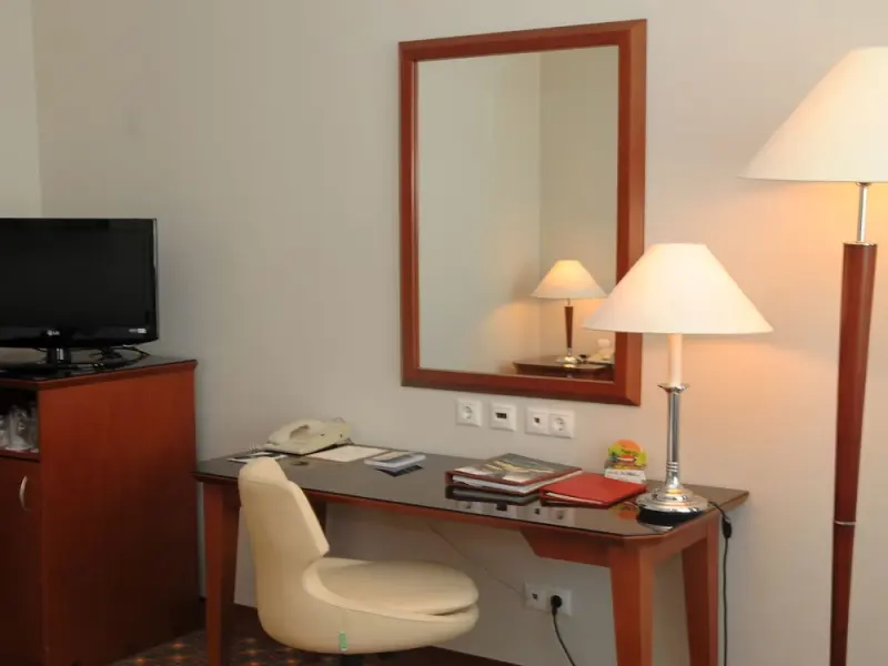 Hotel Midi 25