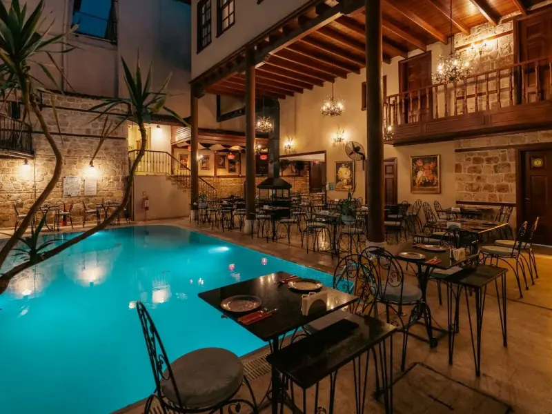 Mediterra Art Hotel 13
