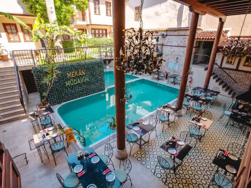 Mediterra Art Hotel 21
