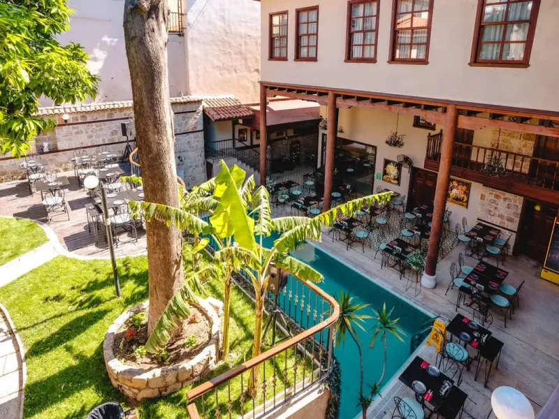 Mediterra Art Hotel 26