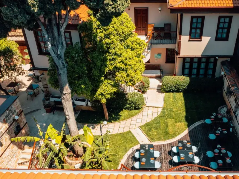 Mediterra Art Hotel 33