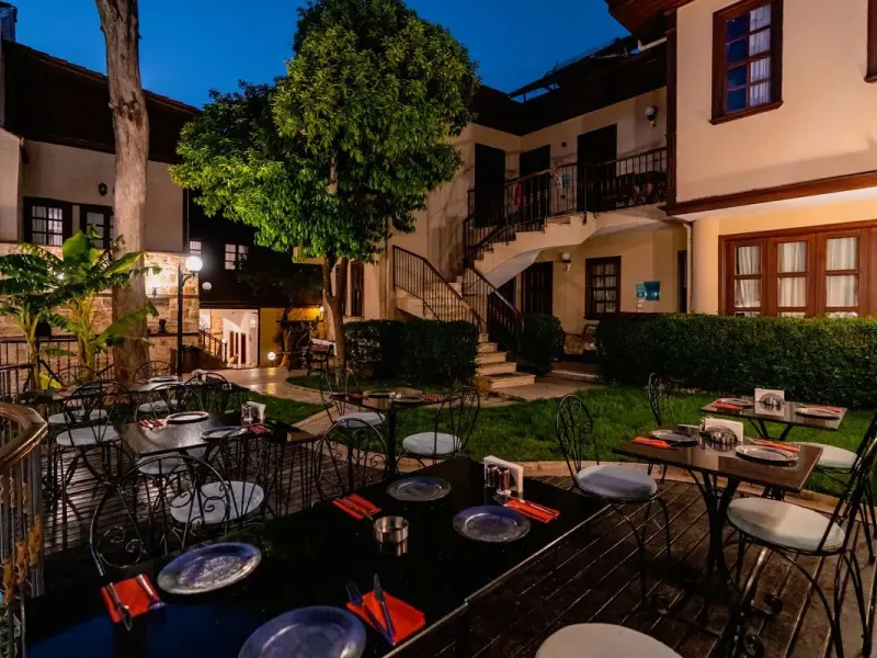 Mediterra Art Hotel 34